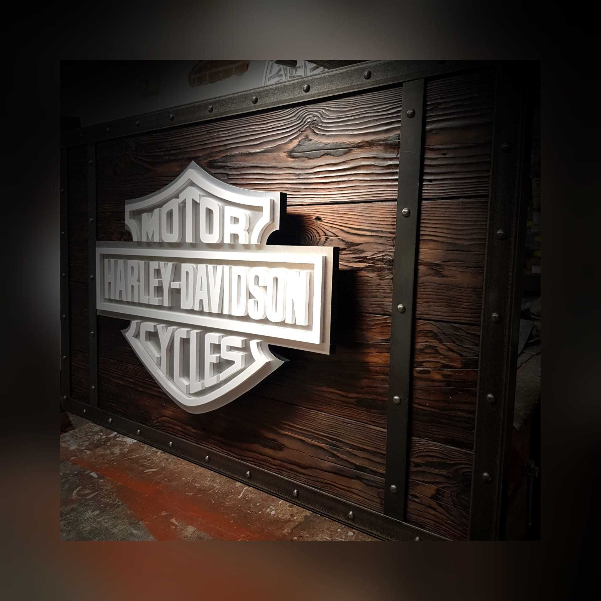 Szyld Harley-Davidson, postarzone drewno, stalowa rama + LED 120x80