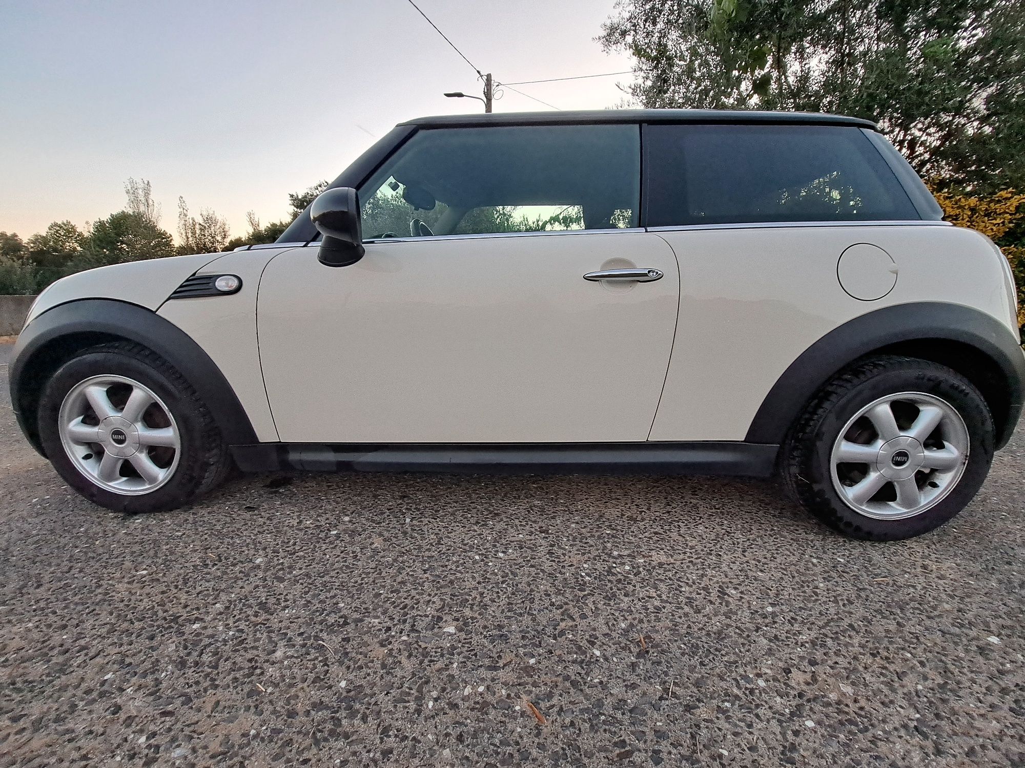 Mini Cooper D 1.6d 2008