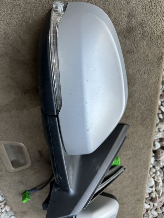 VOLVO V40 R-DESIGN kpl LUSTERKO prawe lewe full 452 714 okaz