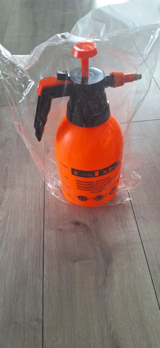 Opryskiwacz ciśnieniowy ręczny