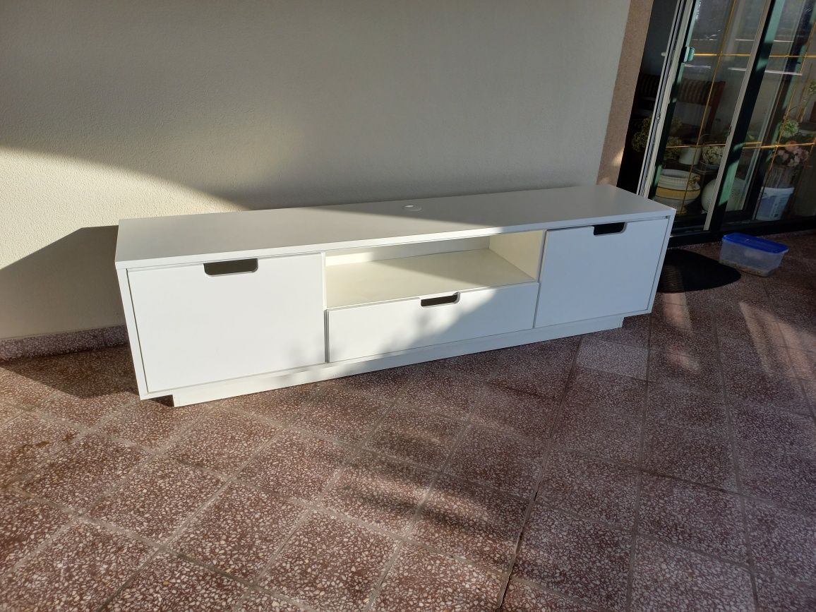 Niska komoda TV biała