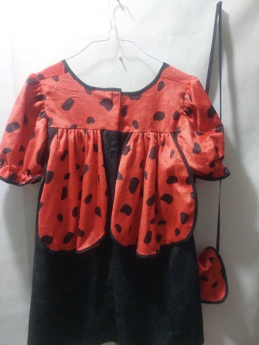 Продам карнавальные костюмы