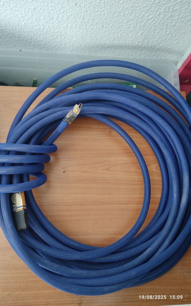 Cabos DVI-D e HDMI folha a ouro de alta qualidade e grande comprimento