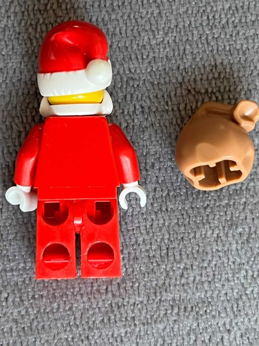 Minifigurka LEGO kol122, col122 Święty Mikołaj, seria 8