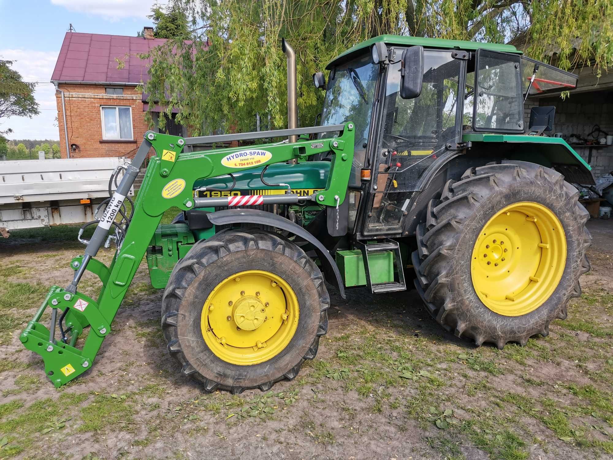 ŁADOWACZ CZOŁOWY TUR Landini John Deere Valtra Same Ford