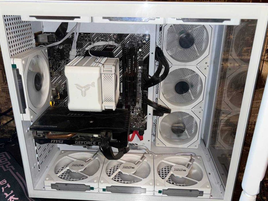 Ігрова збірка ПК плюс девайси в комплекті