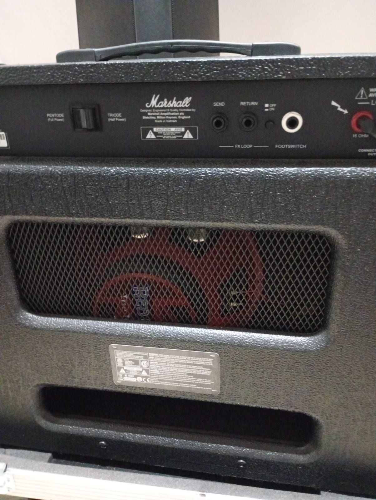 Wzmacniacz gitarowy marshall