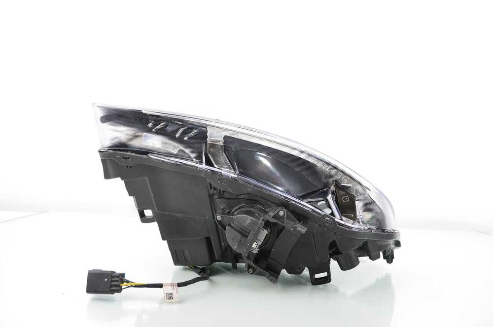 VOLVO S60 V60 LIFT 13-18r lewa lampa przednia