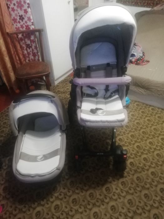 Продам коляску 2 в 1