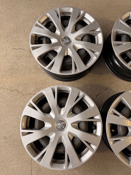 Jantes ferro 4x108 15 com tampões Peugeot