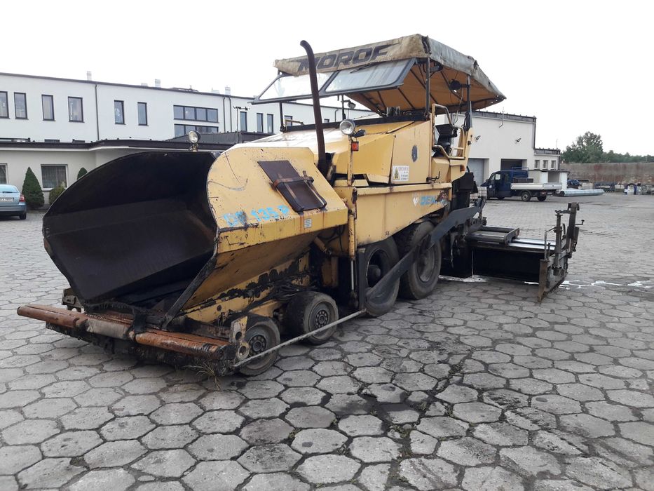 Sprzedamy Rozkładarkę masy DEMAG DF-135
