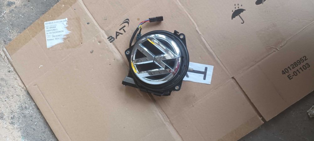 Kamera cofania wsteczna w klapę Vw Passat B8