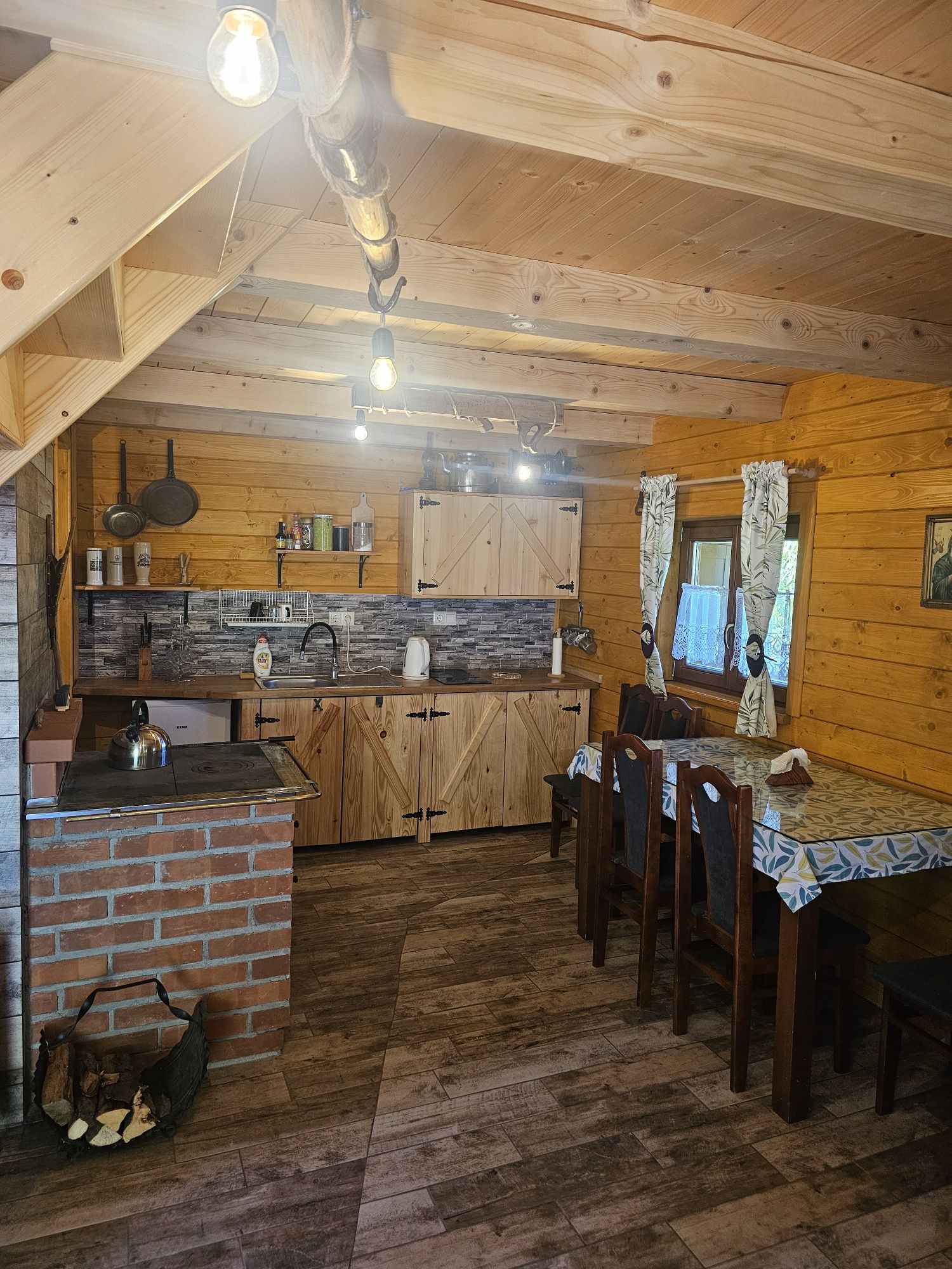 Wynajem domku pod lasem