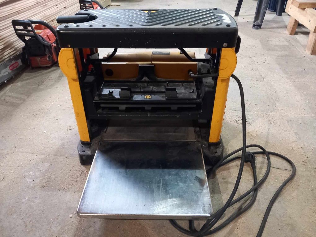 Grubosciowka DeWalt DW733