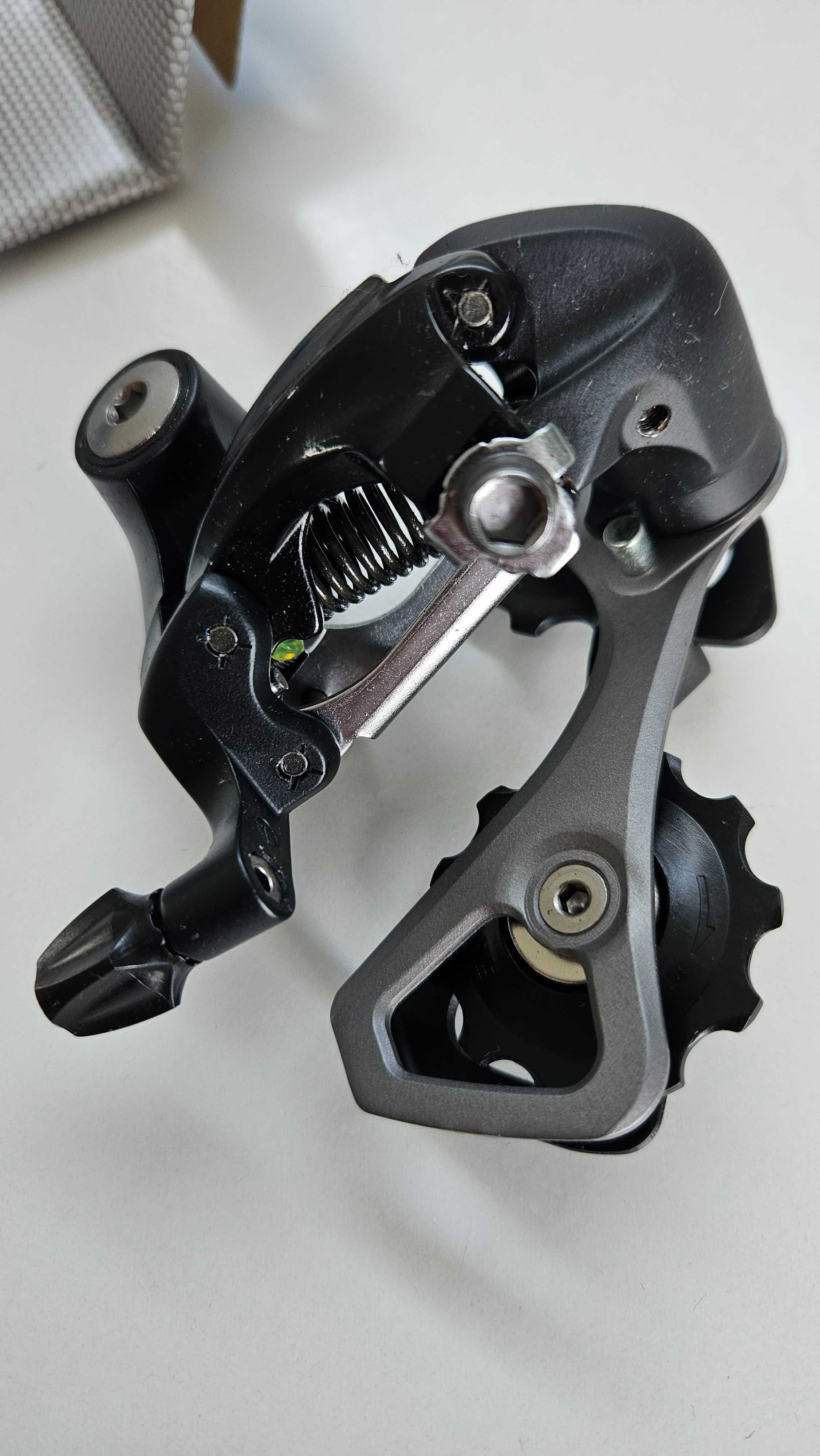 Desviador traseiro Shimano 105