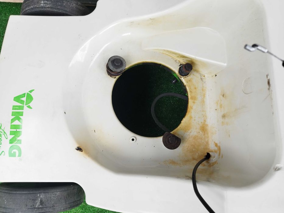 86. Laweta/obudowa/wózek do kosiarki VIKING 42