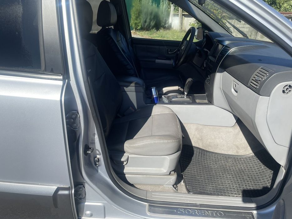 Kia SORENTO 2.5 дизельна стан сів поїхав