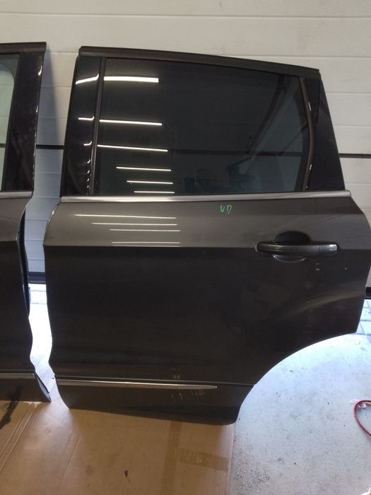 Ford Kuga MK2 lift drzwi lewe tył tylne  kompletne UD