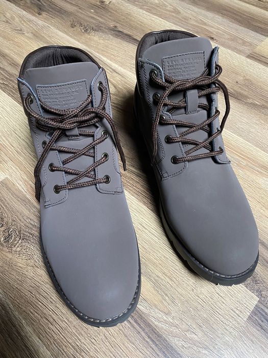 Buty zimowe Levis za kostke kolor brązowy