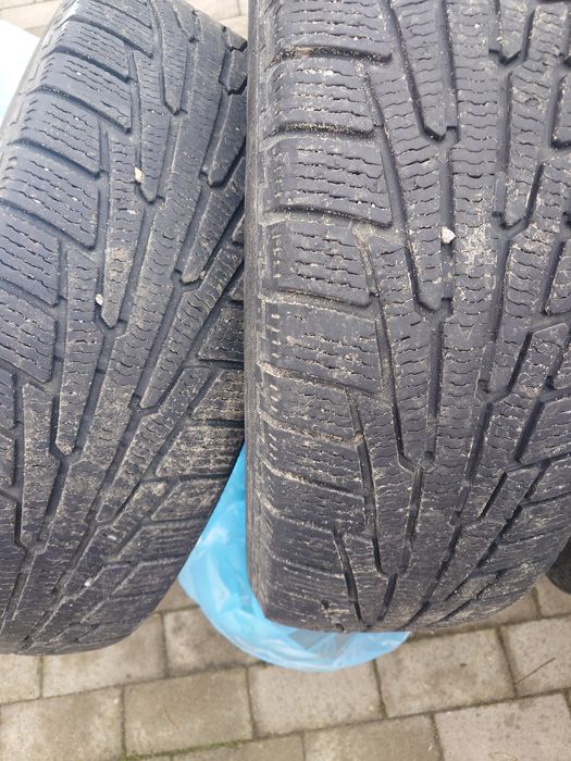 Зимова гума 235 65 18
