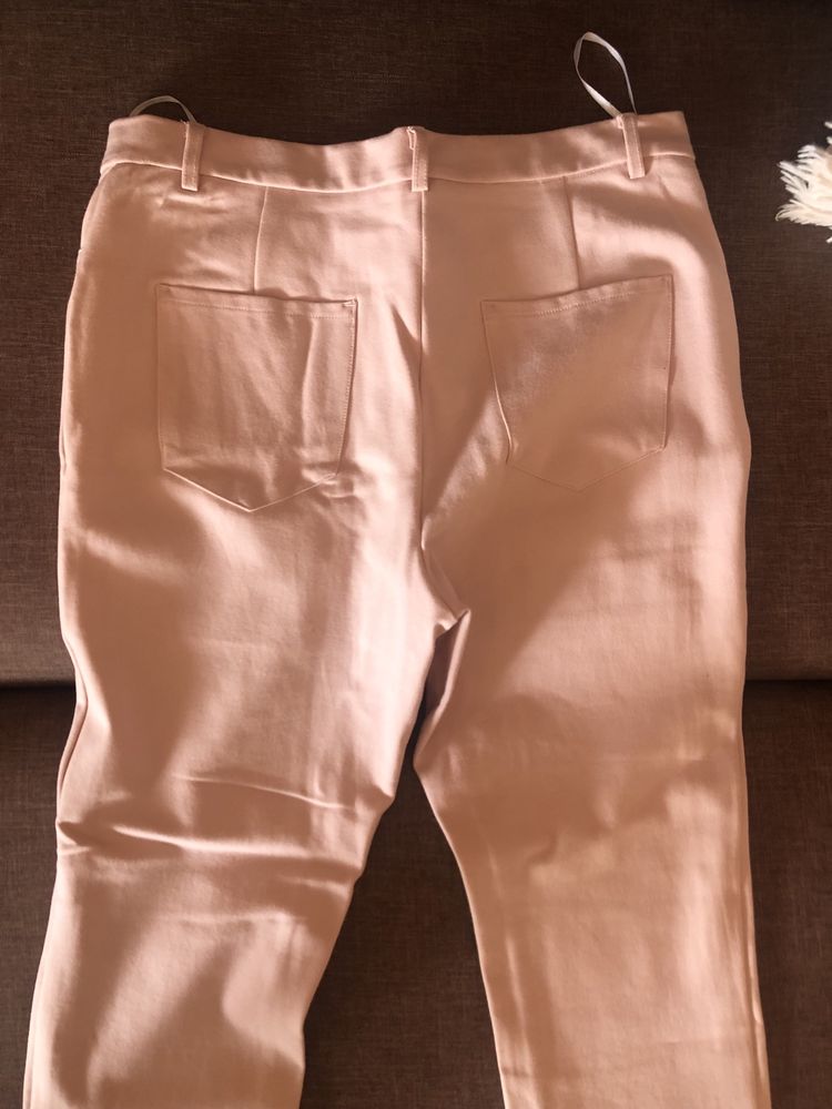 Jasnoróżowe spodnie rozmiar 40 marki bonprix, chinosy