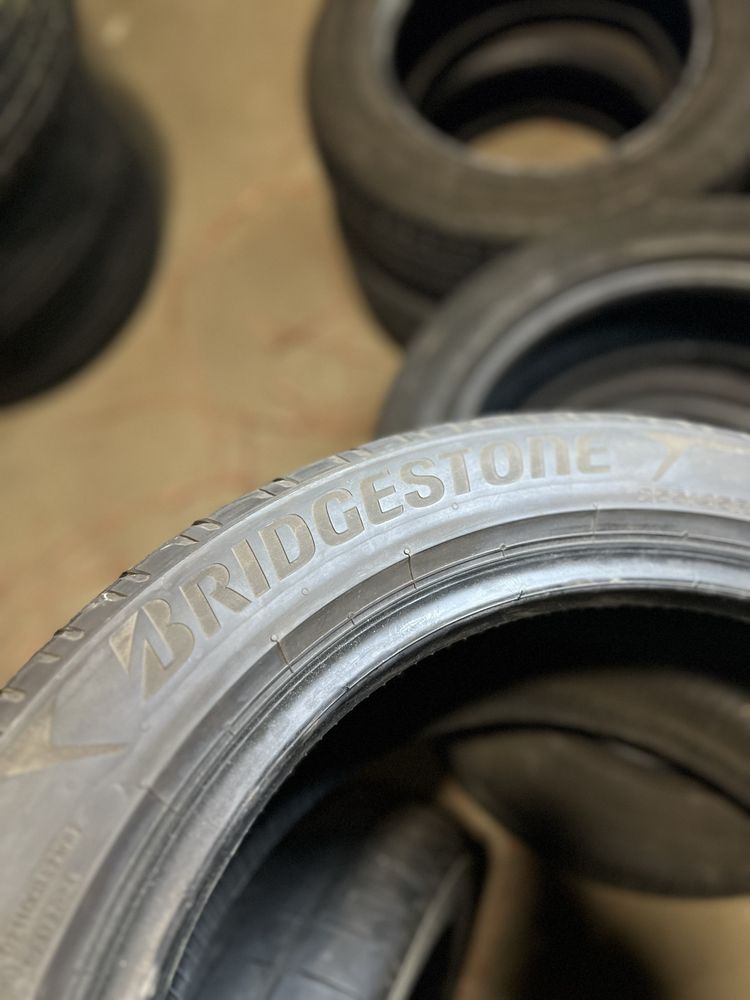 Автошини літні Bridgestone 255/45R18Резина,Колеса,Гума,Скати, Шини)