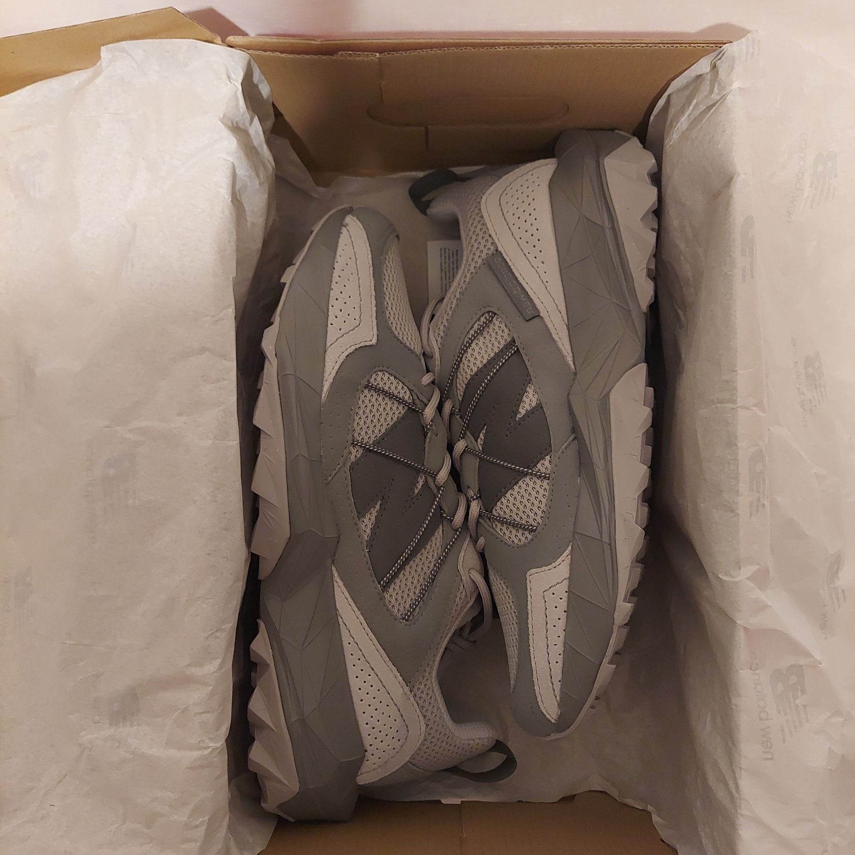 Кросівки New Balance Tektrel US8 (26.5СМ)
