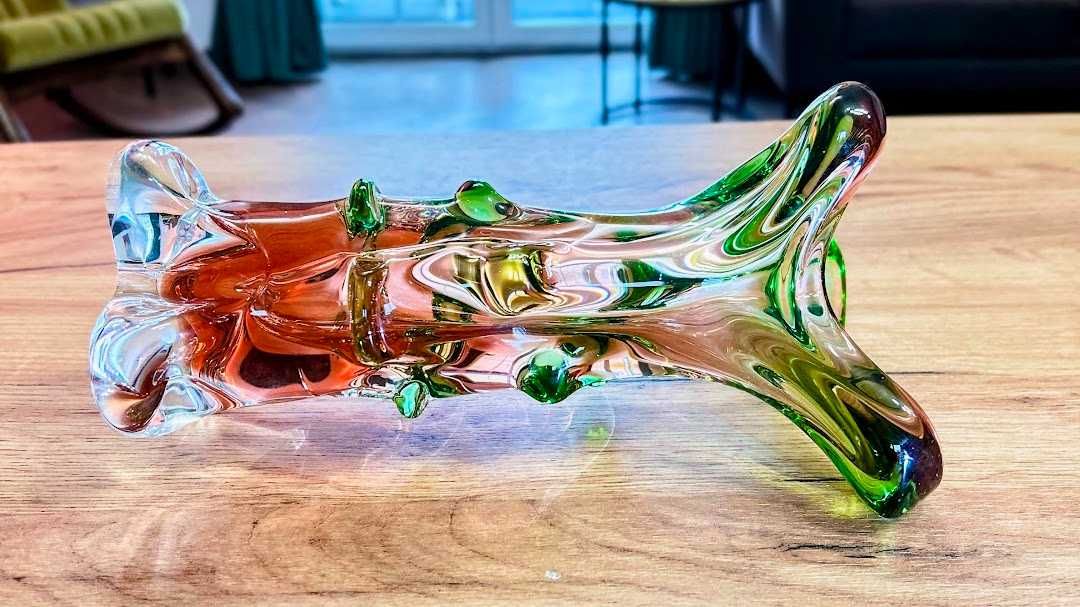 Wazon „Niagara” Františka Zemka dla Mstišov Glass Union czeskie szkło