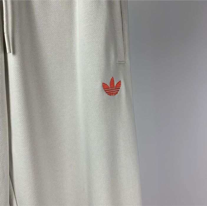 ОРИГІНАЛ спортивні штани Adidas Script жіночі