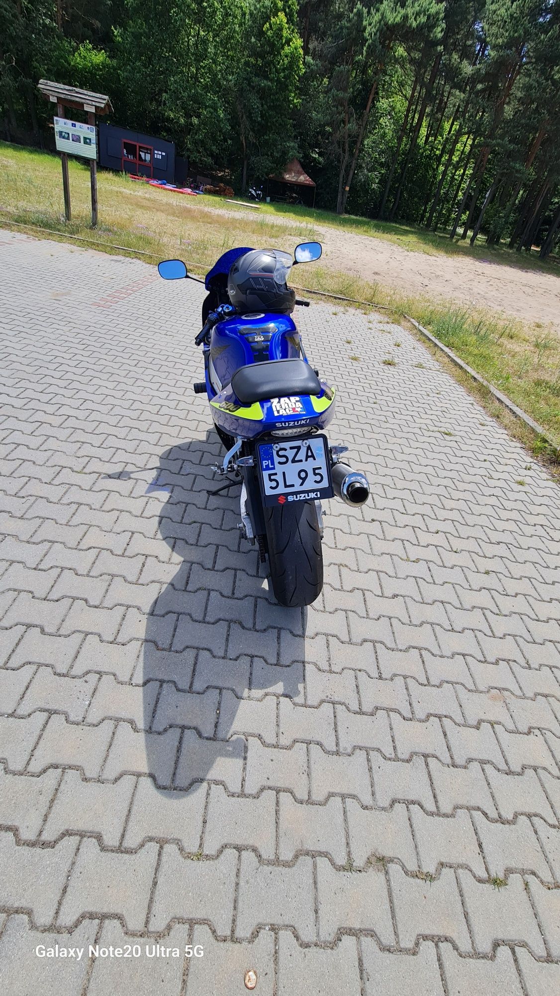 Suzuki gsxr 600 k1