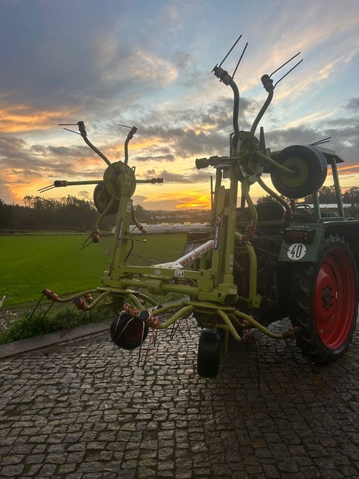 Virador (mexedor) de feno (erva) claas 540