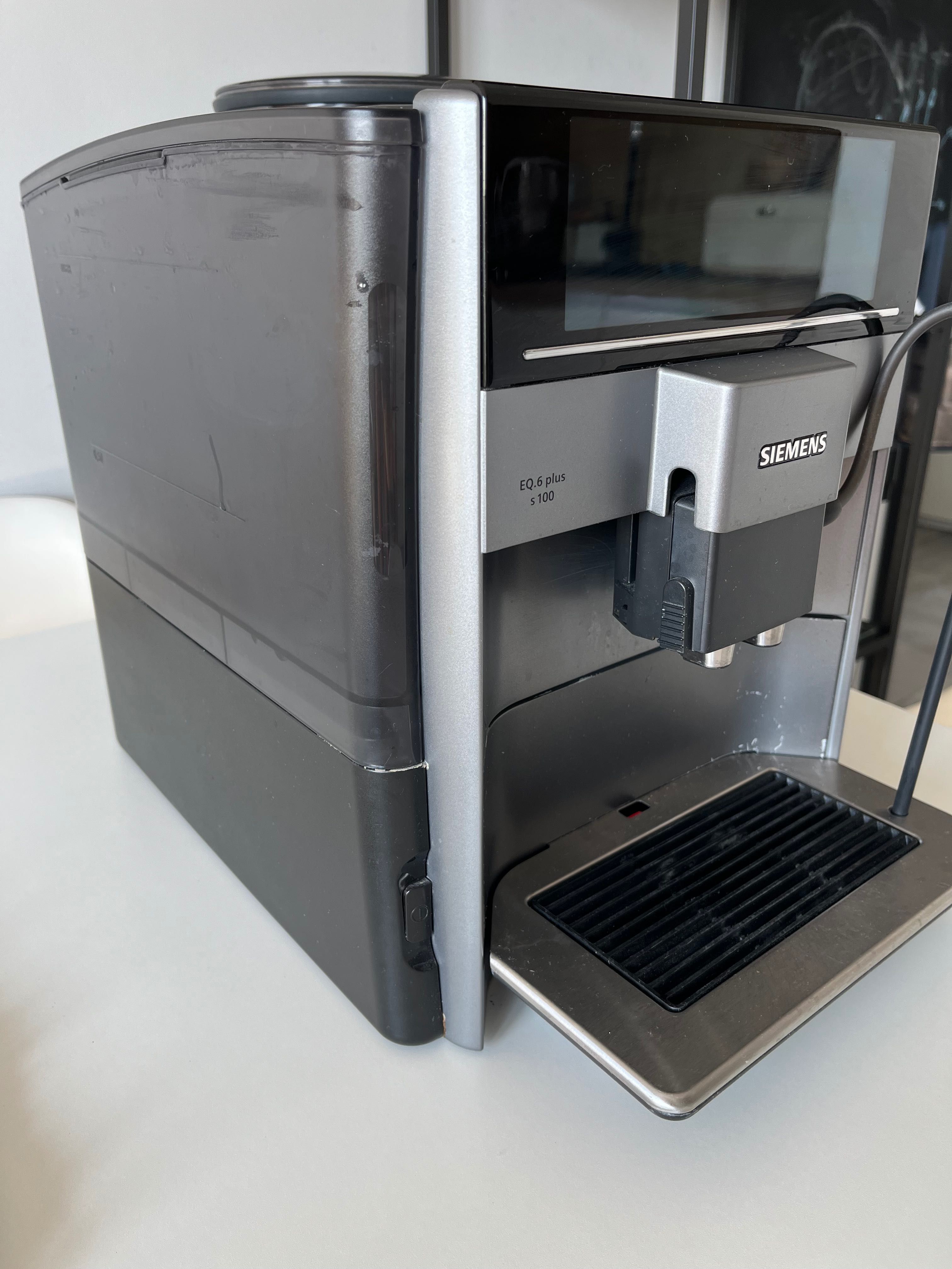 Uszkodzony ekspres Siemens EQ.6 plus