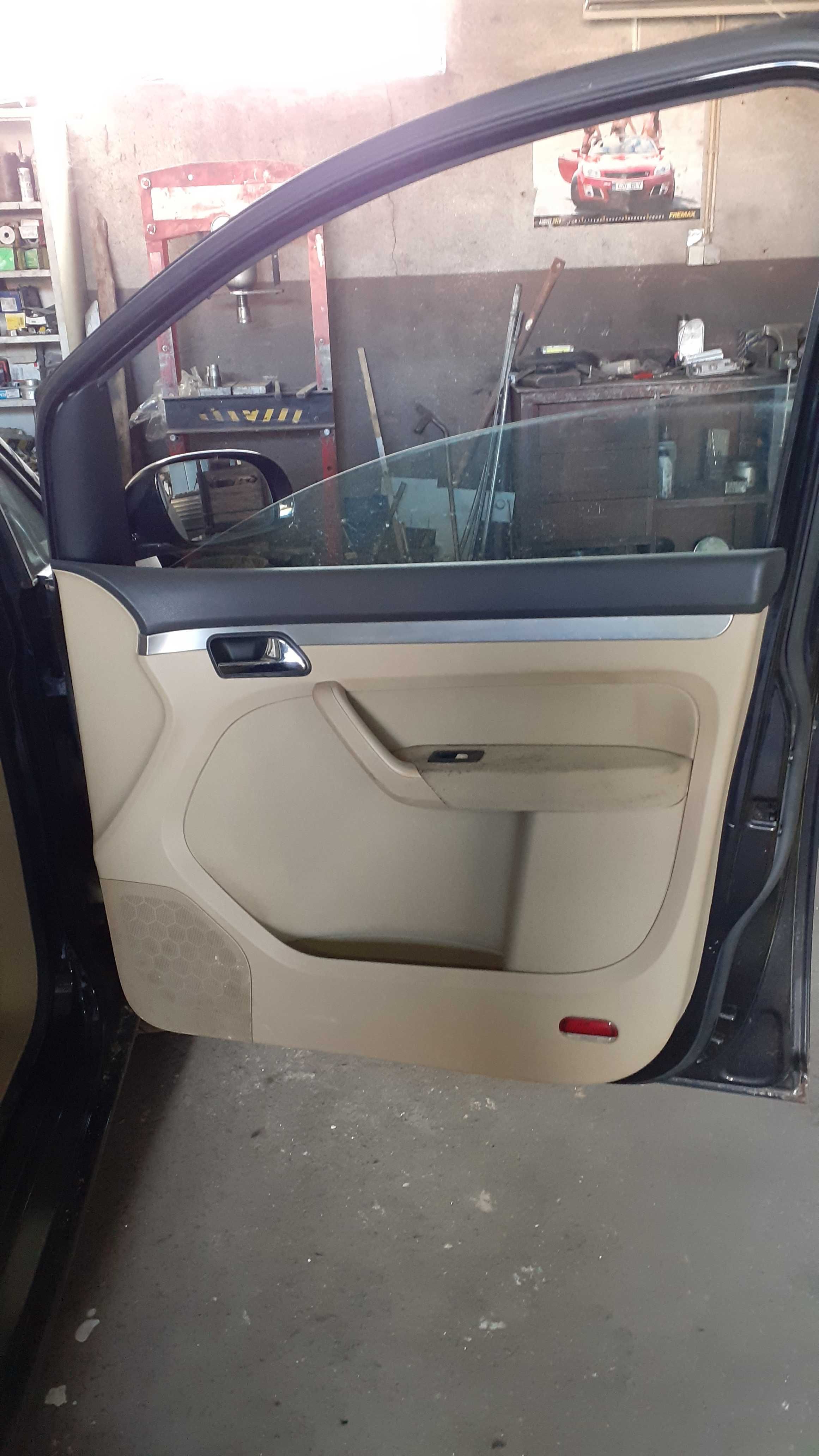 VW Touran 04 carro estrangeiro