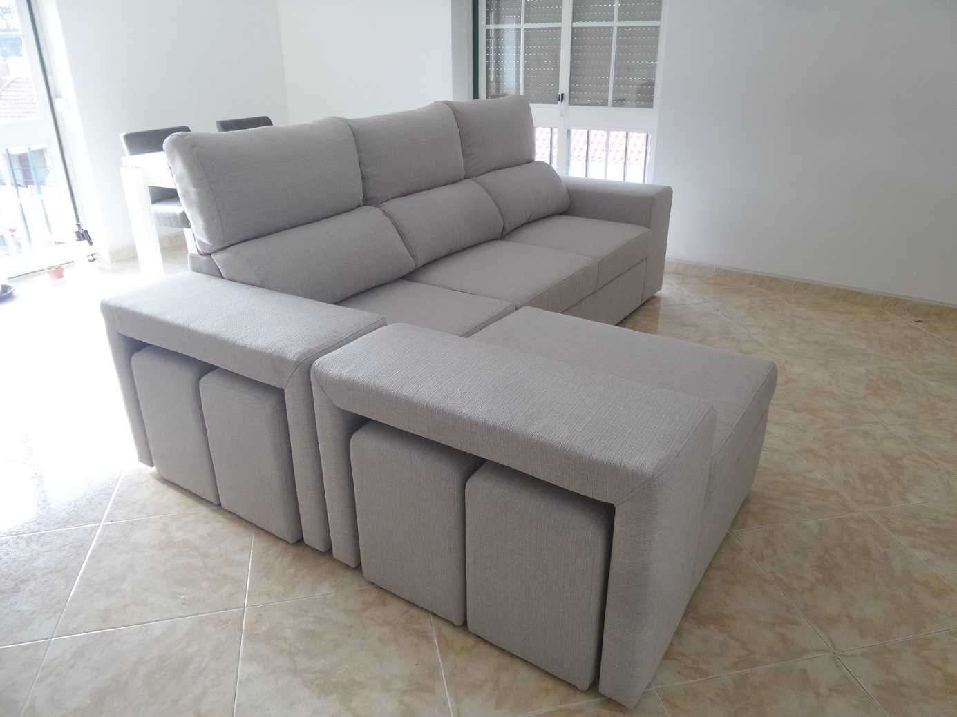 Sofa chaise reversivel + 4 puffs + BAÚ NOVO