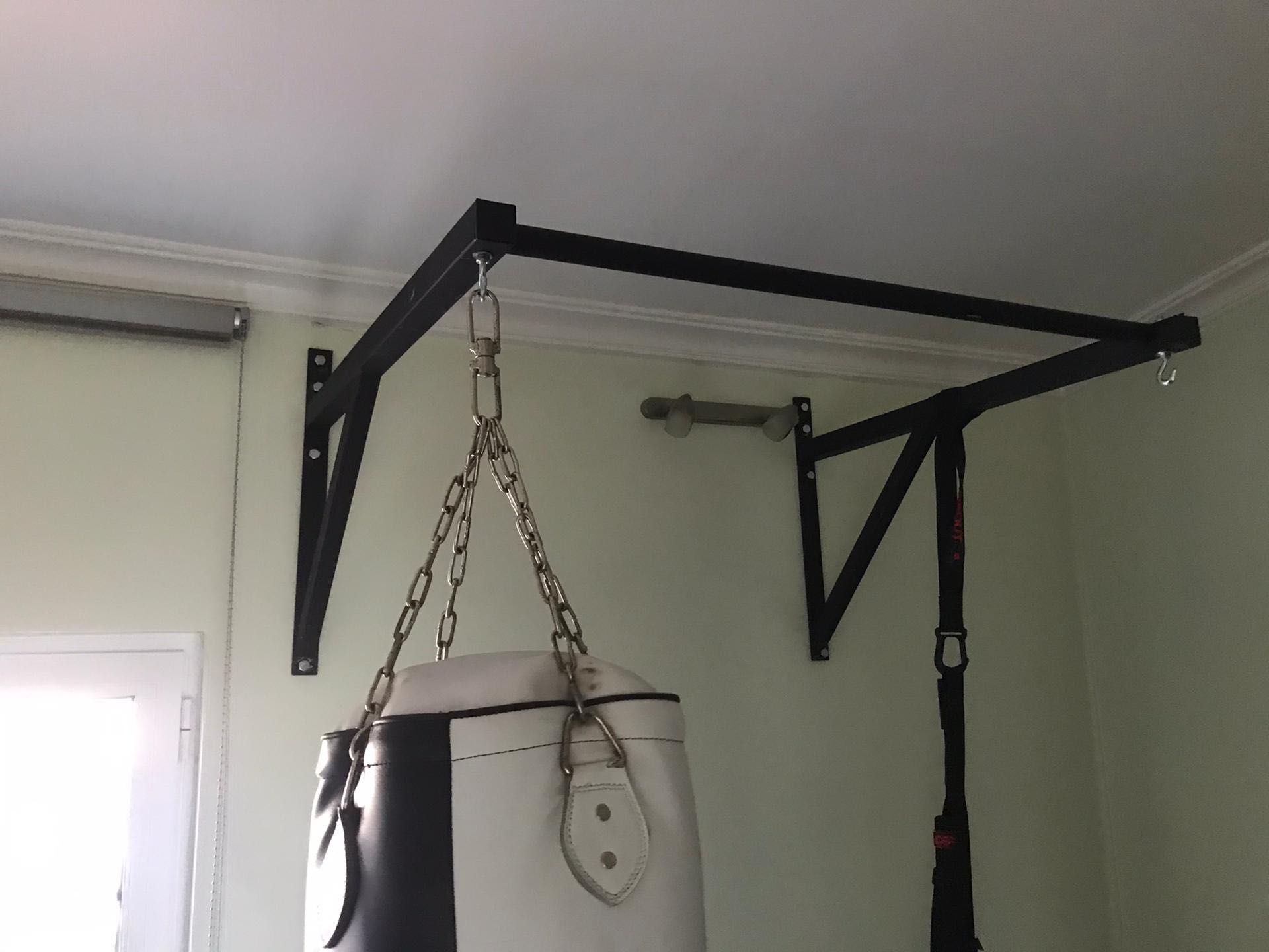 Barras de Elevações/Pull up Bars e Suportes TRX - Á Sua Medida