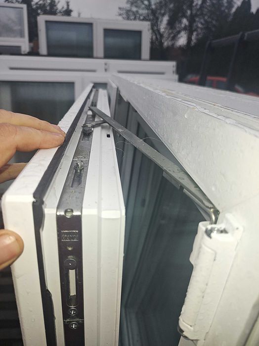 215x136 okno PCV używane niemieckie gruby profil 70 mm