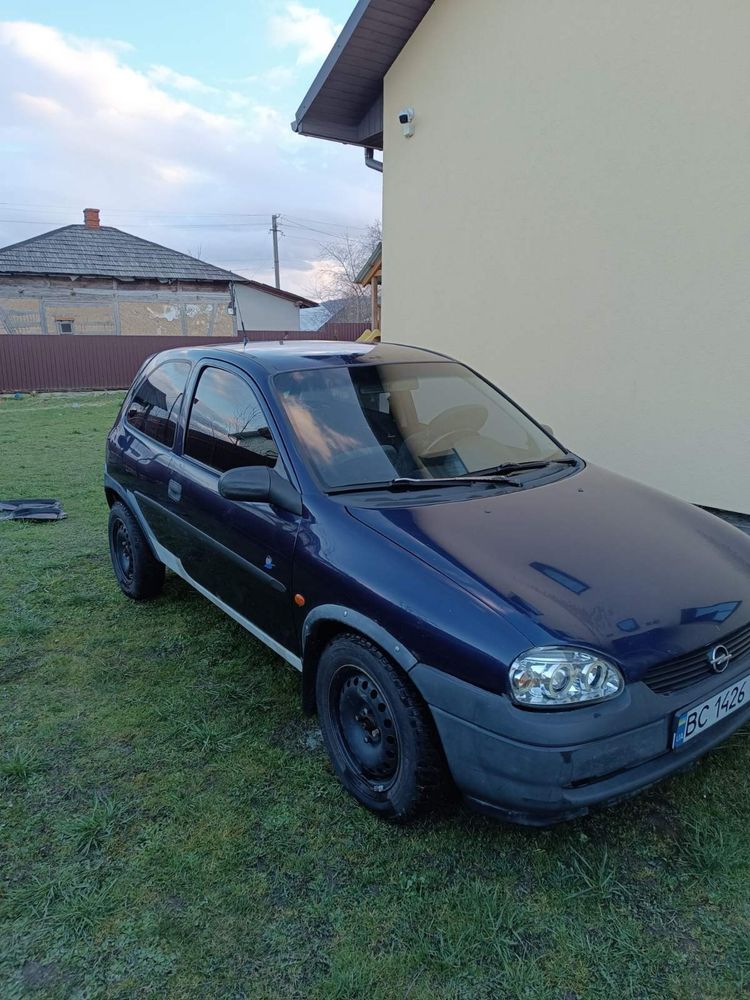 Opel Corsa 1.2 хечбек