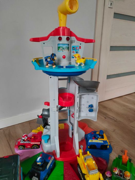 Zestaw mega wieża Psi Patrol plus autka