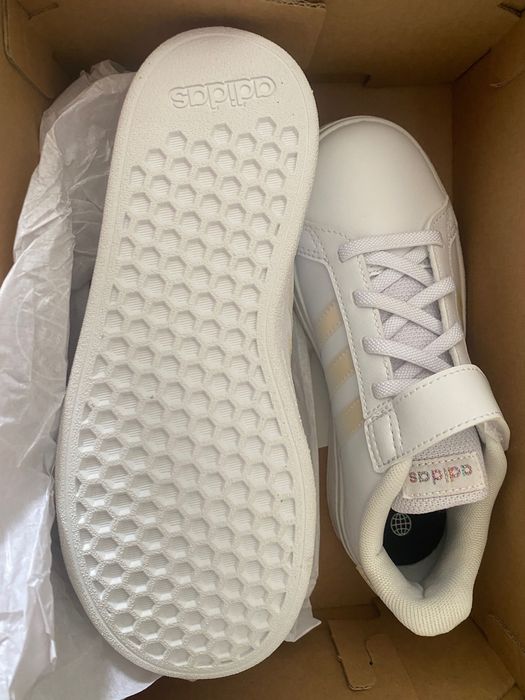 Adidas Menina 33 por estrear