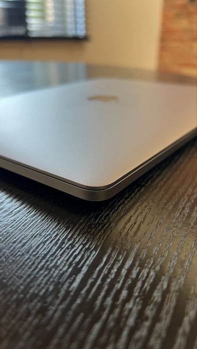 Laptop Apple MacBook Pro 13” A1989 i5-8259U 8GB 256GB
