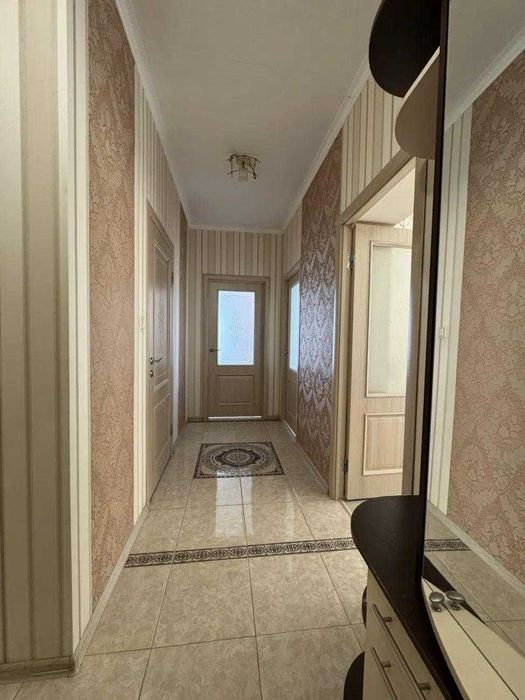 2к з великою кухнею