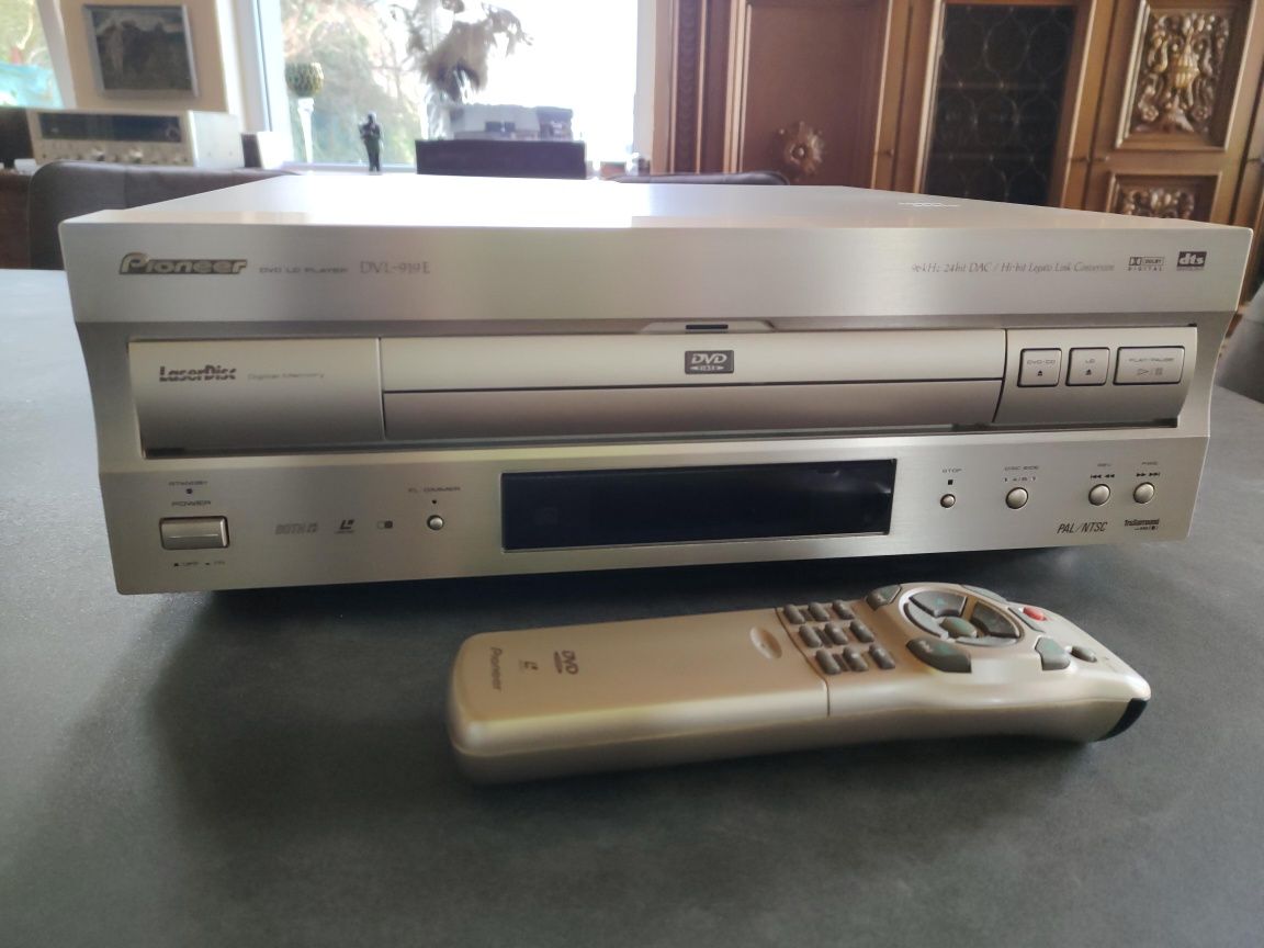 Odtwarzacz LD / DVD Pioneer DVL-919E LaserDisc i kolekcja płyt laser d