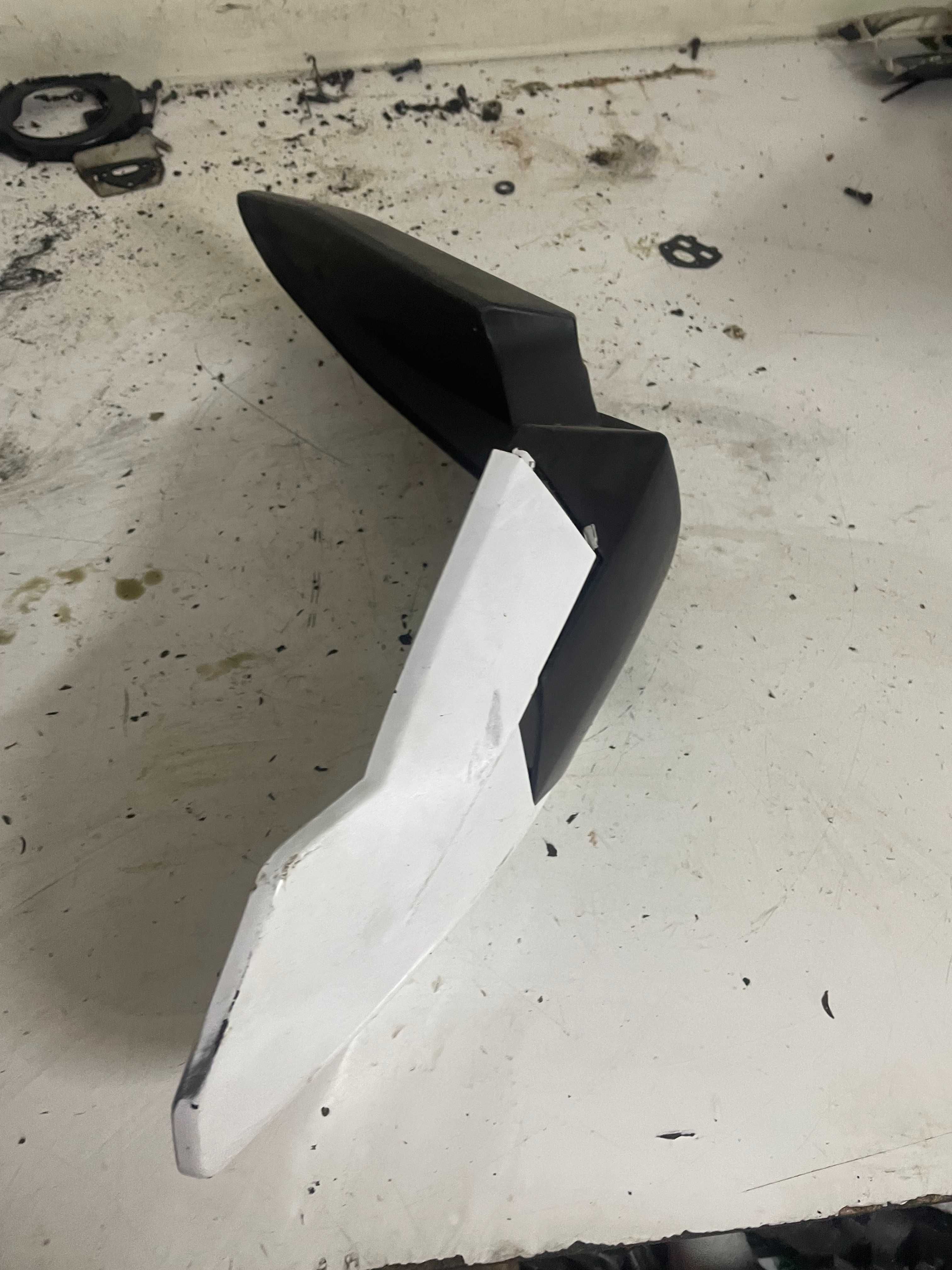 Generic trigger sm 50 błotnik tył tylny mocowanie tablicy