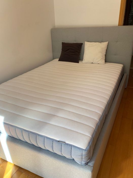 Sommier Belini lorient 140cm por 200cm com arrumação+colchão de mol