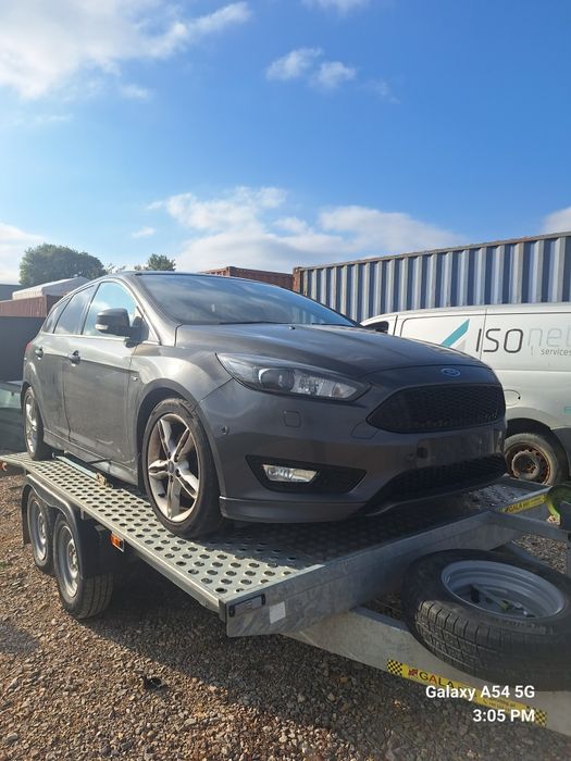 Ford Focus Mk3 lift ST line xenon nawi