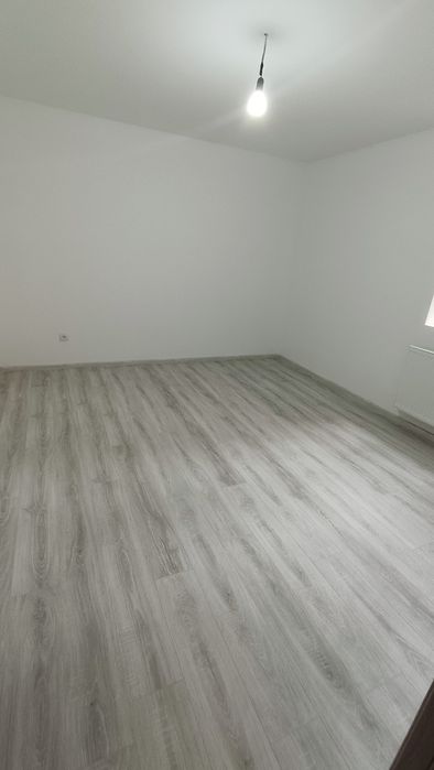 Продається 3 км квартира з капітальним ремонтом в центрі