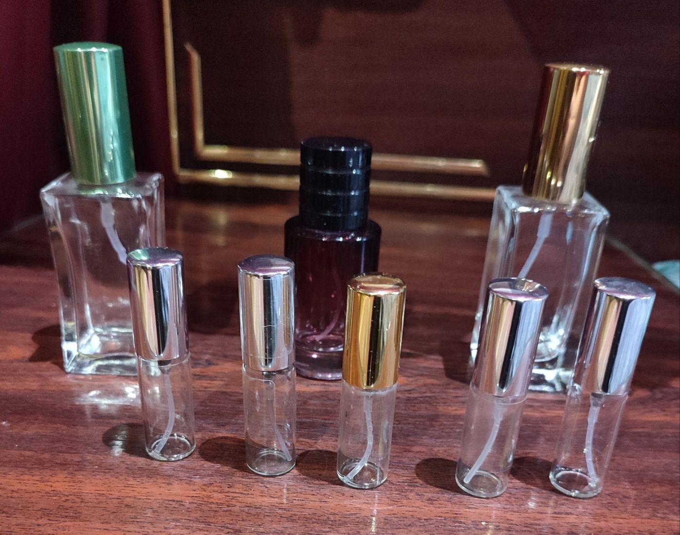 Скляні флакони для парфумів