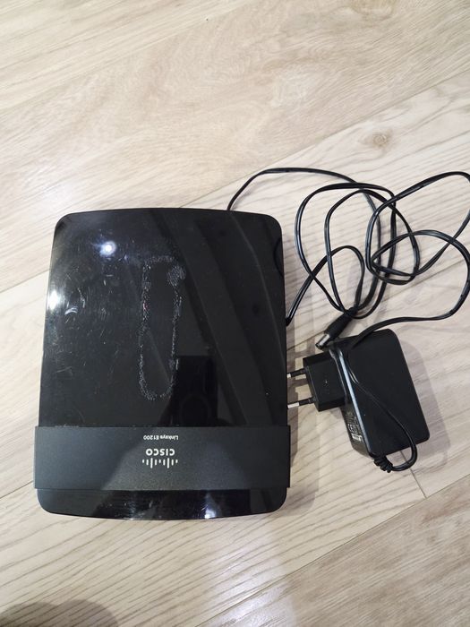 Wi-Fi роутер Cisco E1200