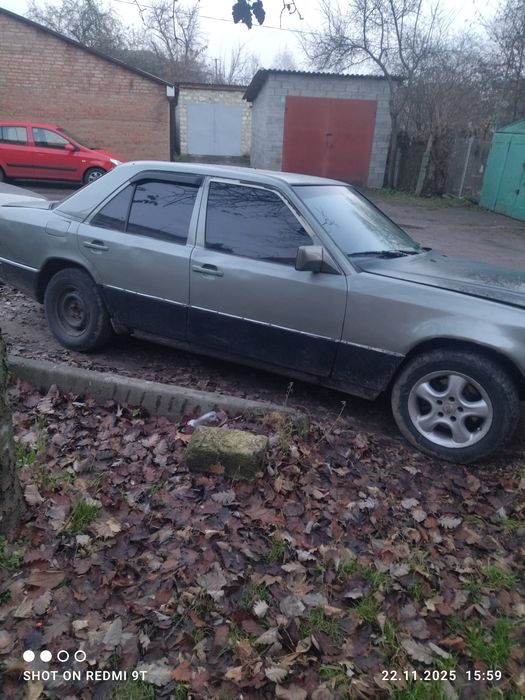 Продам Mercedes w124 E200