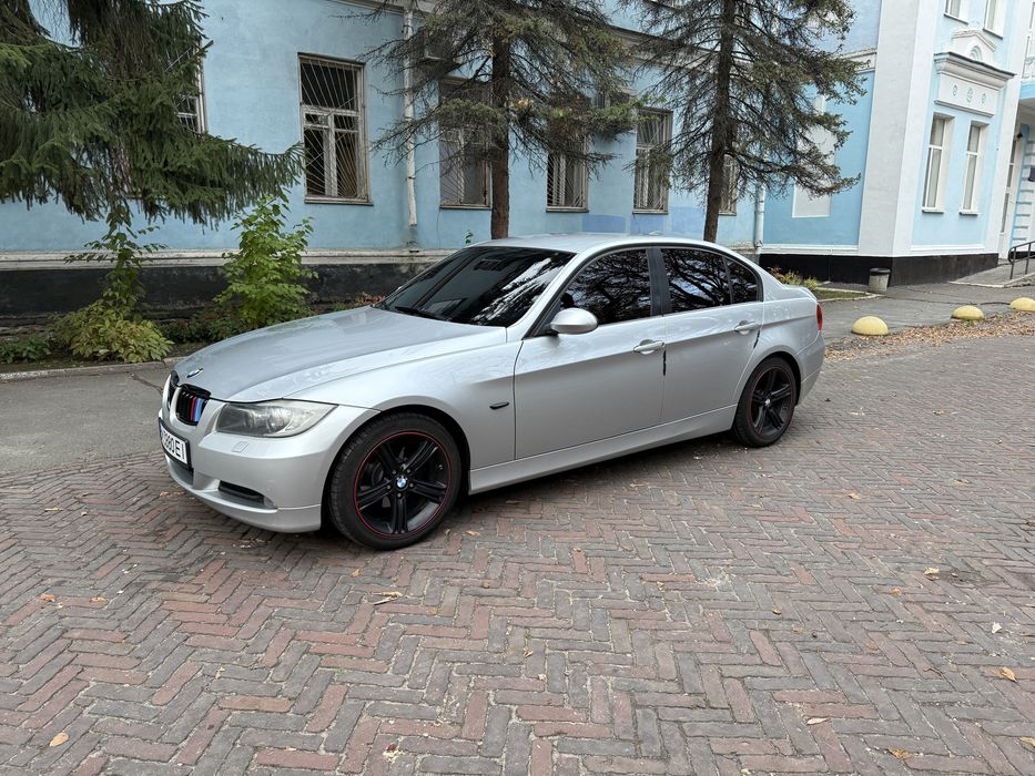 BMW E90 318i 2006